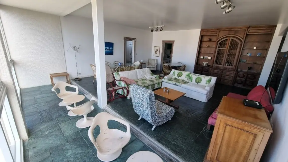 Apartamento com 5 quartos à venda, 190m2 em Guaruja - SP - imagem 5 Foto 5 de Apartamento com 5 quartos à venda, 190m2 em Guaruja - SP