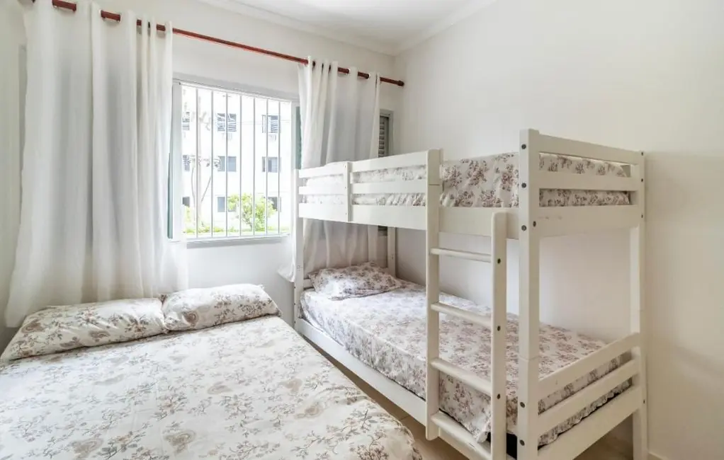 Foto 7 de Apartamento com 3 quartos à venda, 130m2 em Guaruja - SP