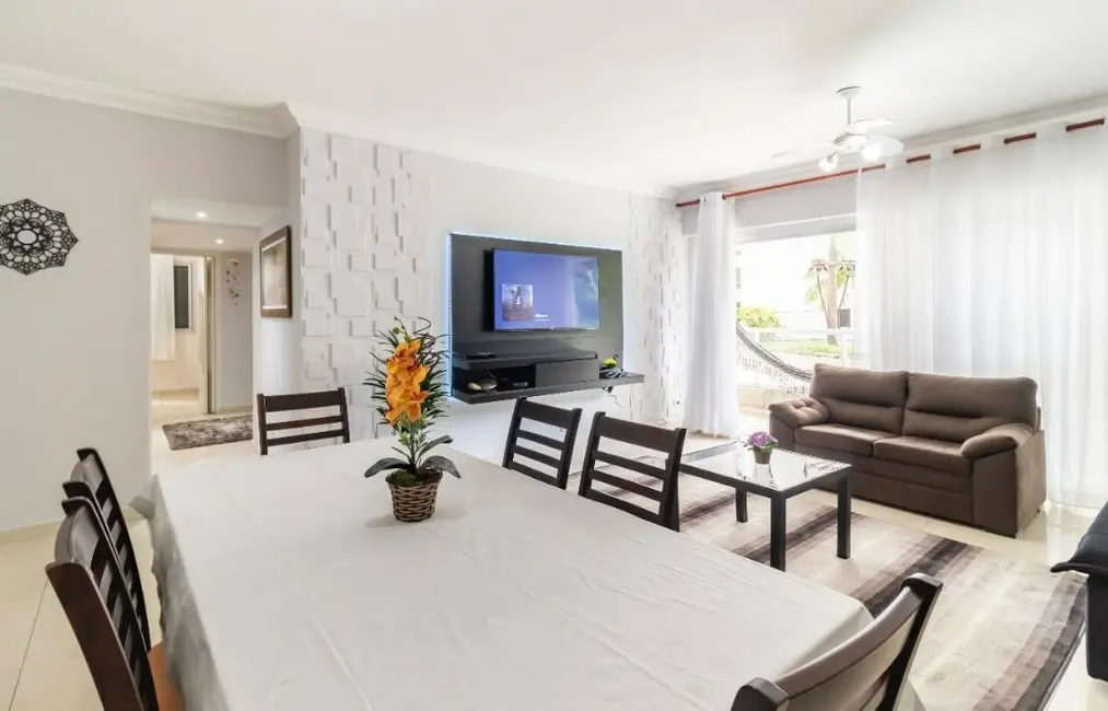 Foto 2 de Apartamento com 3 quartos à venda, 130m2 em Guaruja - SP