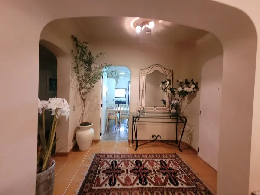 Apartamento com 3 quartos à venda, 212m2 em Barra Funda, Guaruja - SP - imagem 5 Foto 5 de Apartamento com 3 quartos à venda, 212m2 em Barra Funda, Guaruja - SP