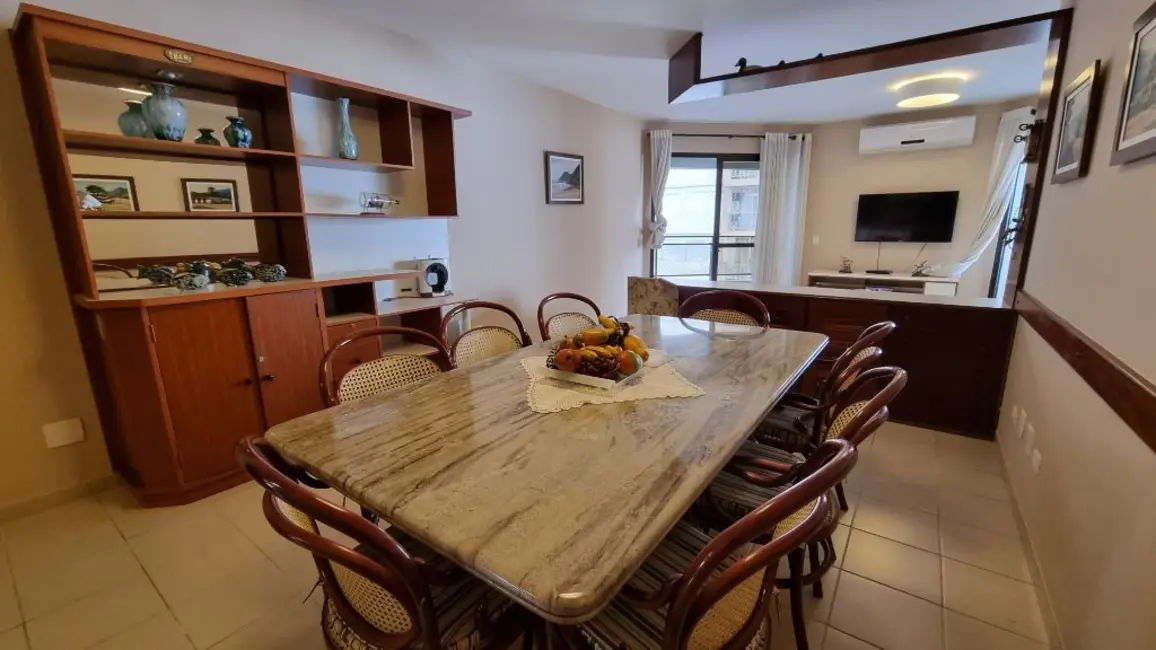 Foto 9 de Apartamento com 3 quartos à venda, 165m2 em Guaruja - SP