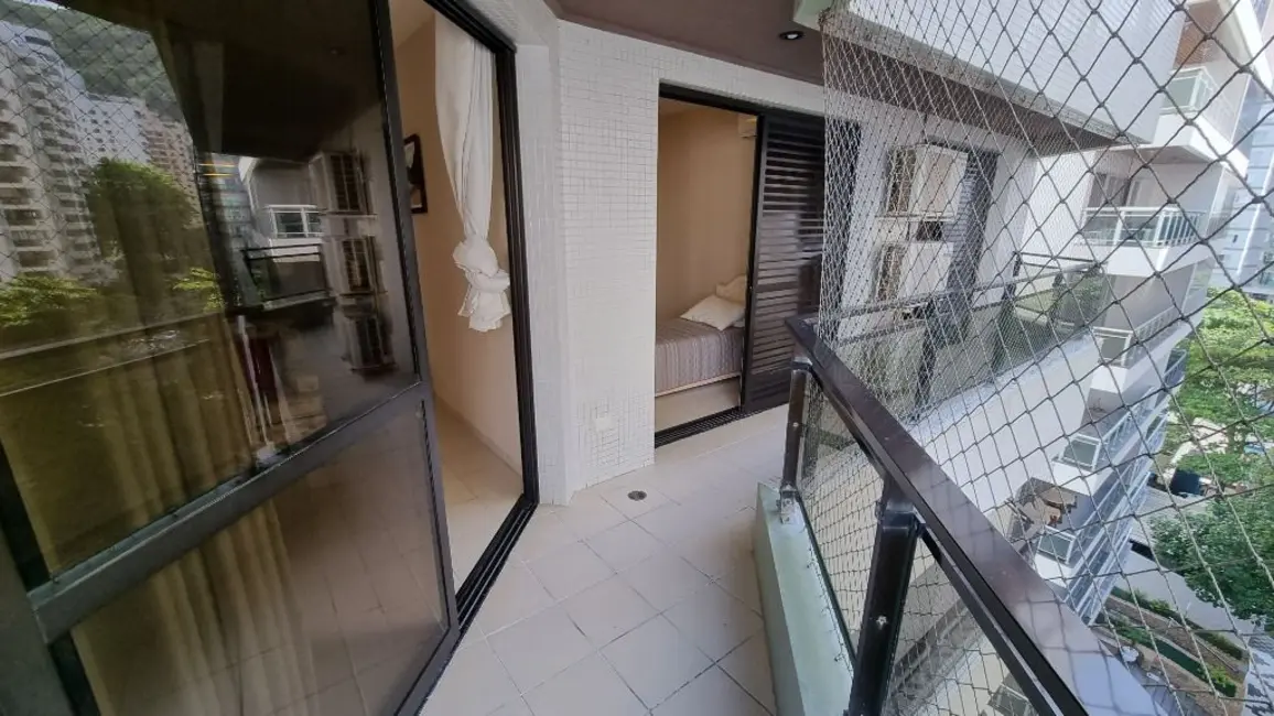 Foto 2 de Apartamento com 3 quartos à venda, 165m2 em Guaruja - SP