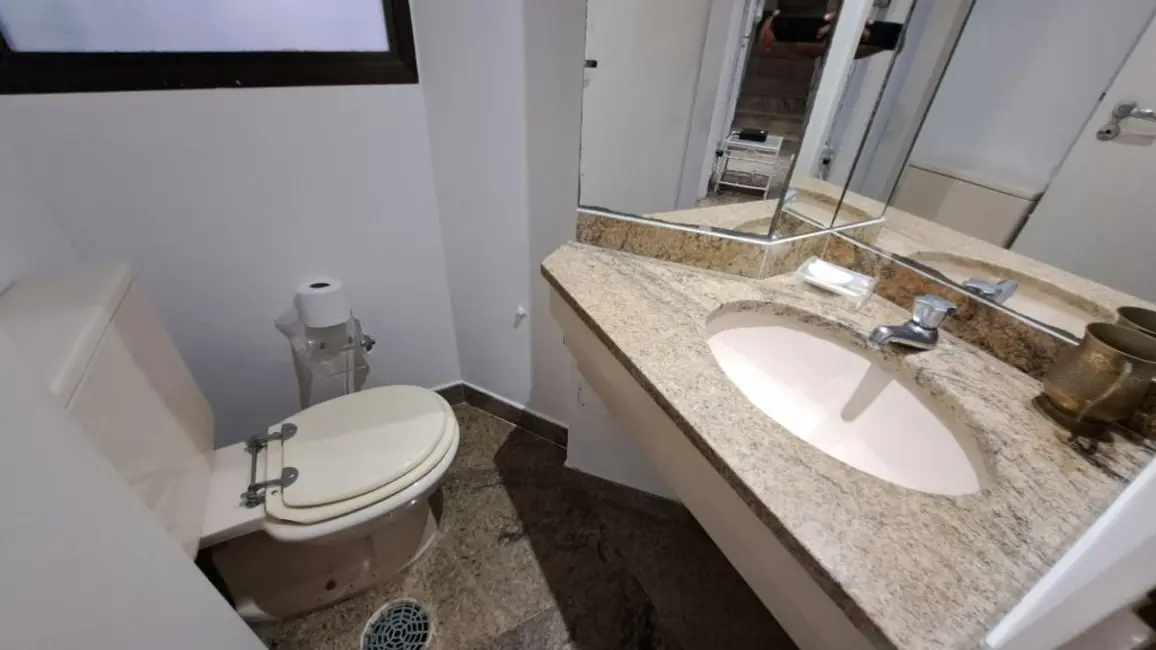 Apartamento com 3 quartos à venda, 160m2 em Barra Funda, Guaruja - SP - imagem 6 Foto 6 de Apartamento com 3 quartos à venda, 160m2 em Barra Funda, Guaruja - SP