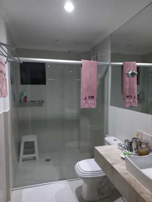 Apartamento com 3 quartos à venda, 176m2 em Barra Funda, Guaruja - SP - imagem 8 Foto 8 de Apartamento com 3 quartos à venda, 176m2 em Barra Funda, Guaruja - SP