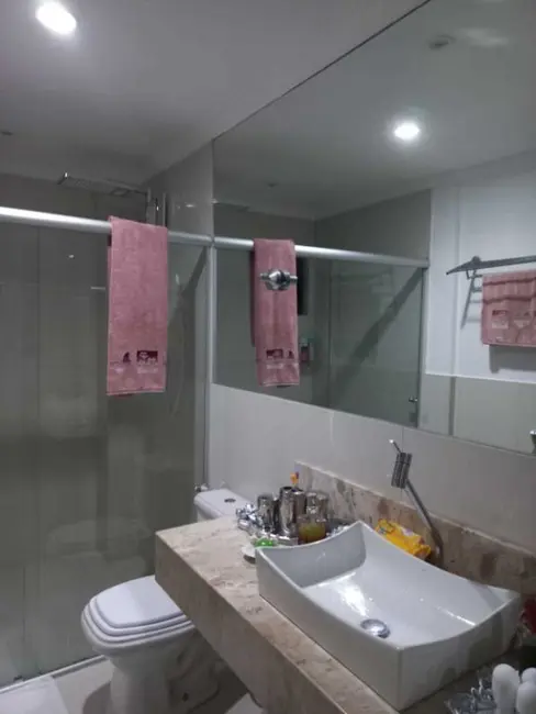 Apartamento com 3 quartos à venda, 176m2 em Barra Funda, Guaruja - SP - imagem 9 Foto 9 de Apartamento com 3 quartos à venda, 176m2 em Barra Funda, Guaruja - SP