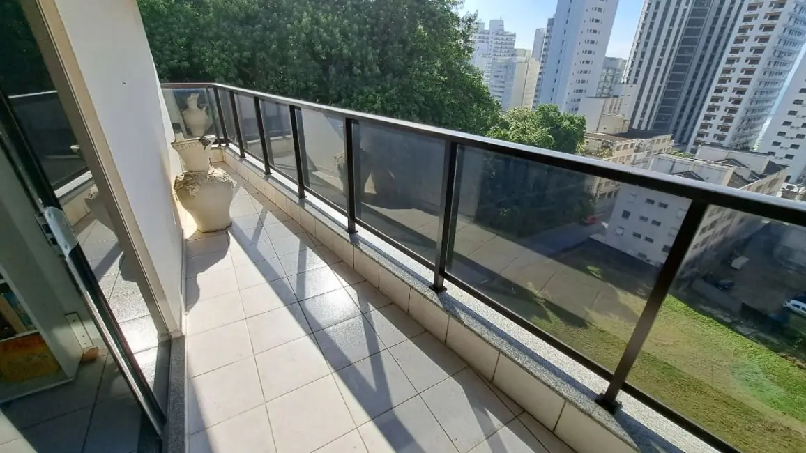 Foto 5 de Apartamento com 3 quartos à venda, 135m2 em Guaruja - SP