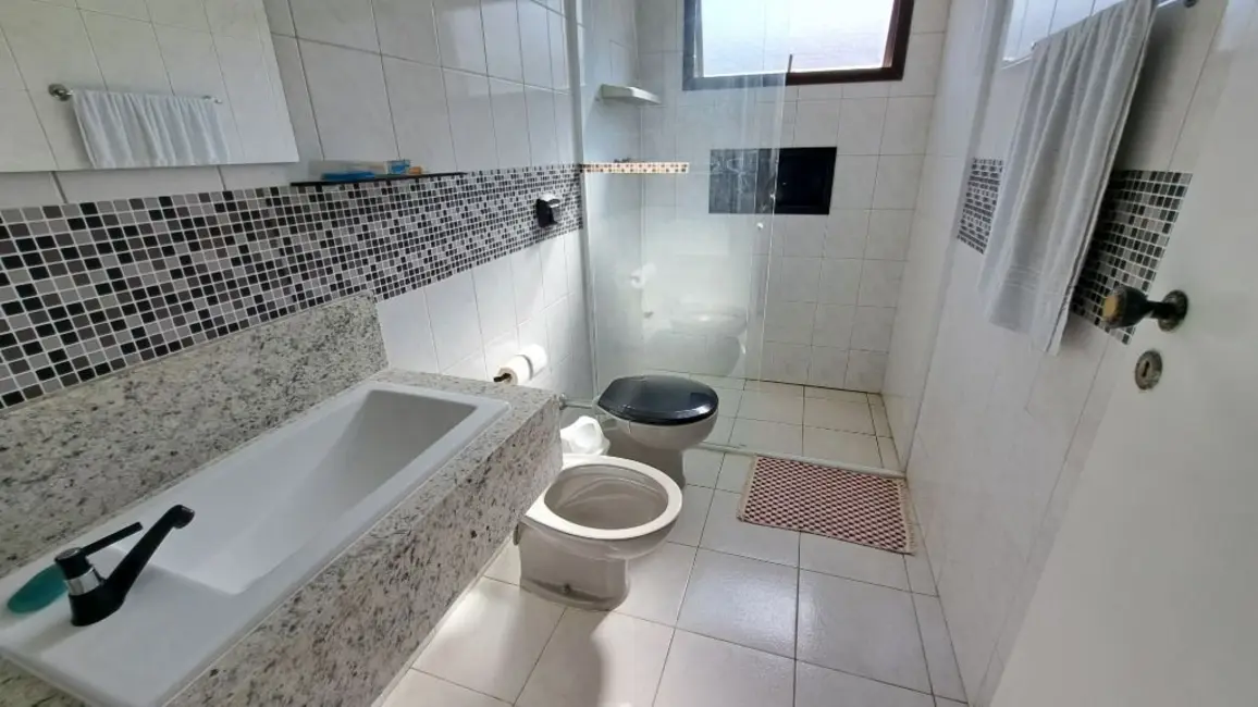 Foto 9 de Apartamento com 3 quartos à venda, 135m2 em Guaruja - SP