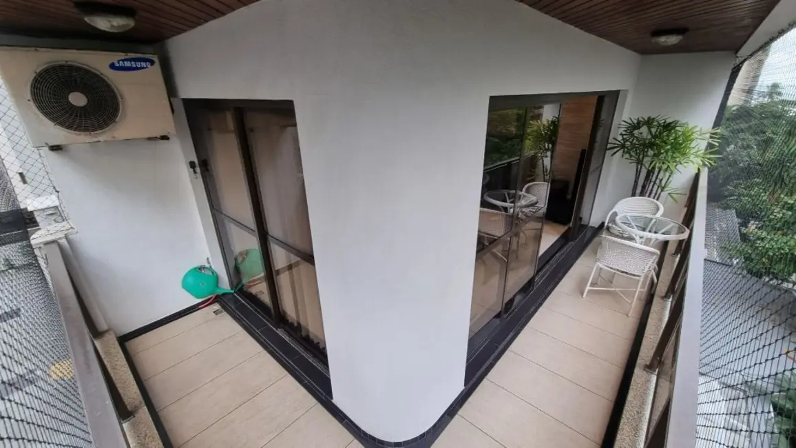 Apartamento com 3 quartos à venda, 176m2 em Barra Funda, Guaruja - SP - imagem 9 Foto 9 de Apartamento com 3 quartos à venda, 176m2 em Barra Funda, Guaruja - SP