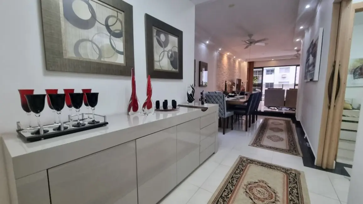 Apartamento com 3 quartos à venda, 176m2 em Barra Funda, Guaruja - SP - imagem 7 Foto 7 de Apartamento com 3 quartos à venda, 176m2 em Barra Funda, Guaruja - SP