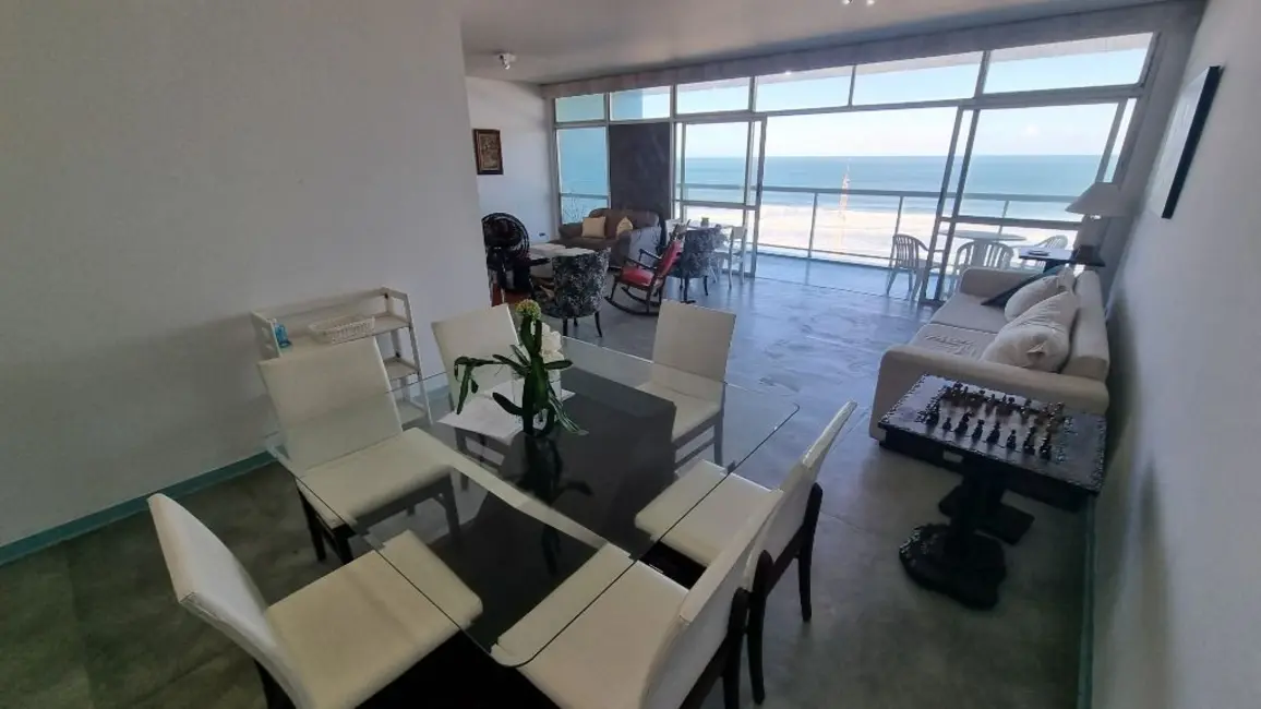 Foto 7 de Apartamento com 3 quartos à venda, 198m2 em Guaruja - SP