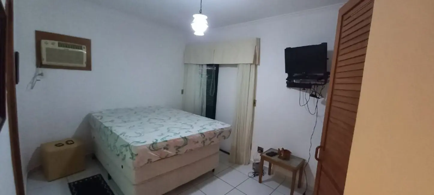 Foto 8 de Apartamento com 3 quartos à venda e para alugar, 135m2 em Barra Funda, Guaruja - SP