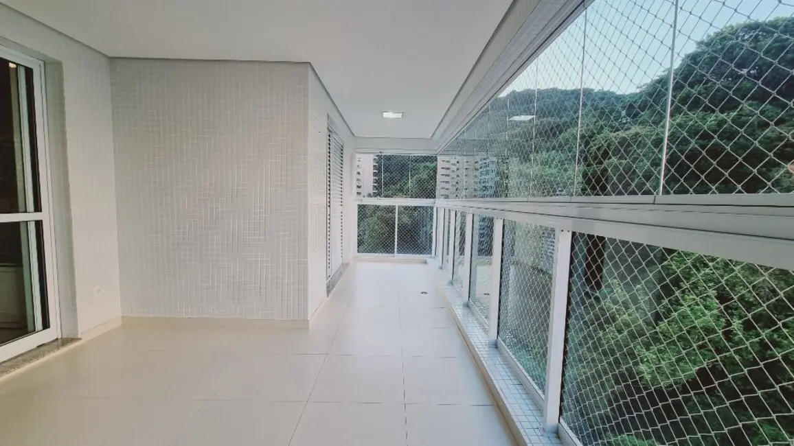 Foto 9 de Apartamento com 3 quartos à venda, 115m2 em Barra Funda, Guaruja - SP