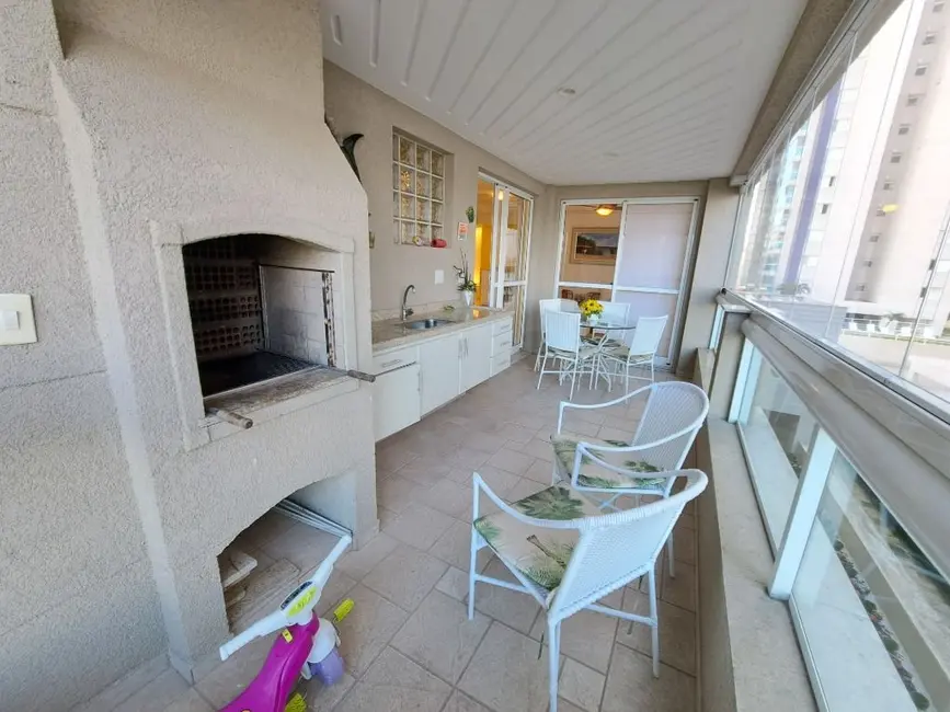 Foto 8 de Apartamento com 3 quartos à venda, 147m2 em Vila Luis Antônio, Guaruja - SP