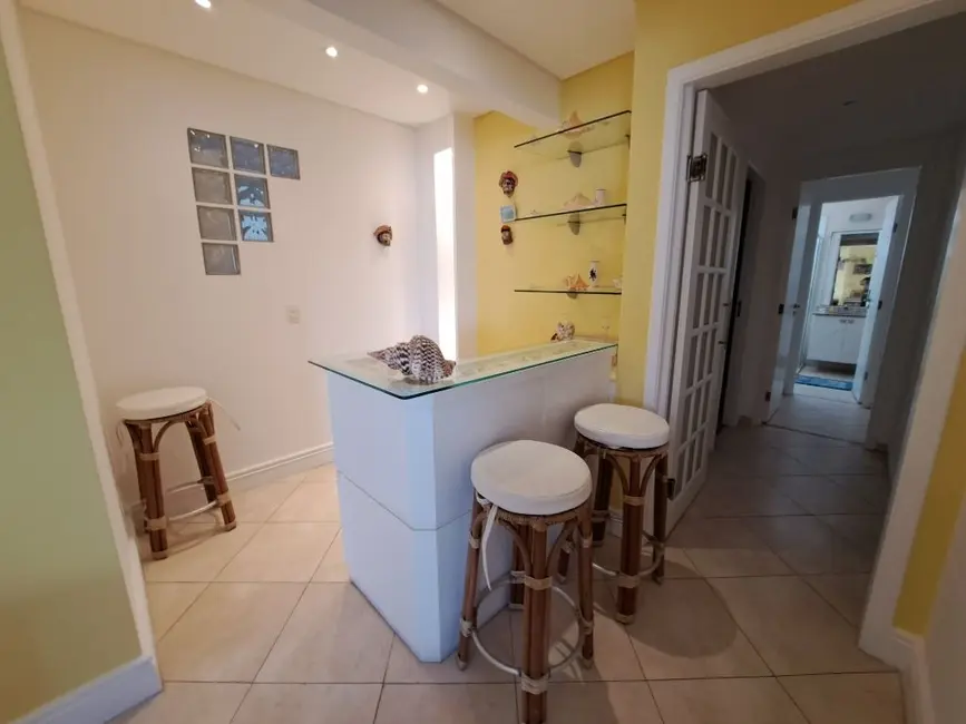 Foto 2 de Apartamento com 3 quartos à venda, 147m2 em Vila Luis Antônio, Guaruja - SP