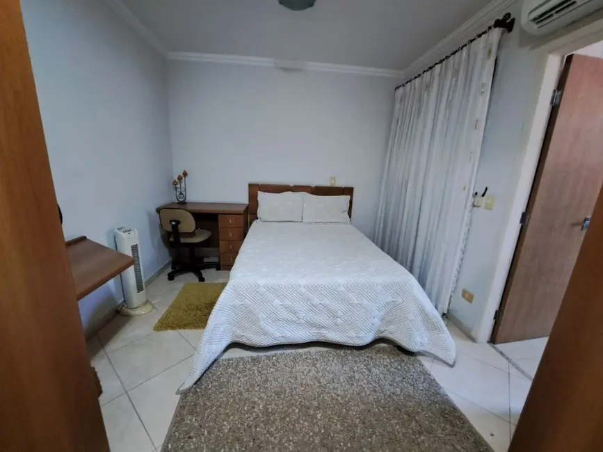 Foto 8 de Apartamento com 4 quartos à venda, 147m2 em Vila Luis Antônio, Guaruja - SP