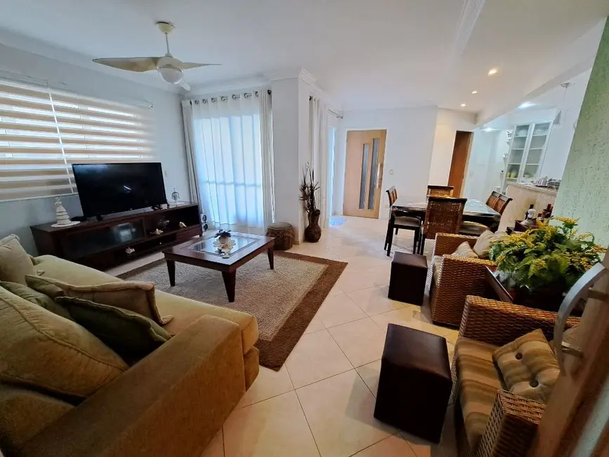 Foto 2 de Apartamento com 4 quartos à venda, 147m2 em Vila Luis Antônio, Guaruja - SP