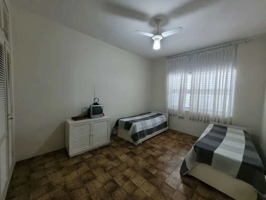 Foto 9 de Apartamento com 2 quartos à venda, 95m2 em Guaruja - SP
