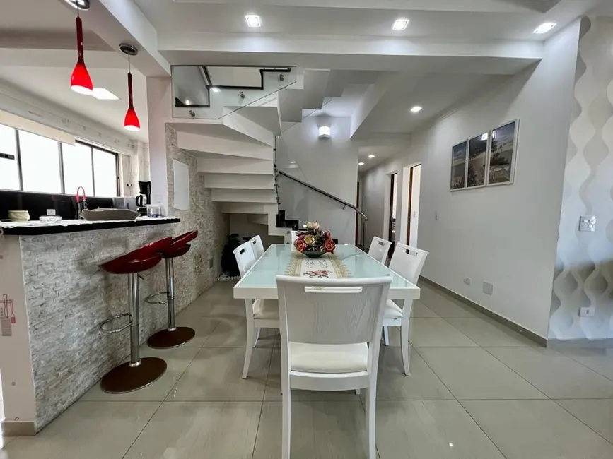 Cobertura com 4 quartos à venda, 300m2 em Barra Funda, Guaruja - SP - imagem 8 Foto 8 de Cobertura com 4 quartos à venda, 300m2 em Barra Funda, Guaruja - SP