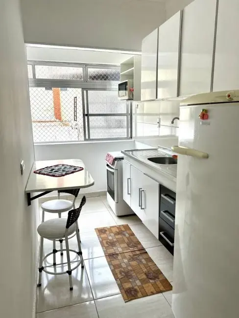 Foto 8 de Apartamento com 1 quarto à venda, 53m2 em Jardim Las Palmas, Guaruja - SP