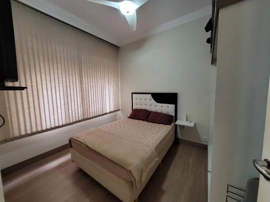 Foto 4 de Apartamento com 1 quarto à venda, 48m2 em Guaruja - SP