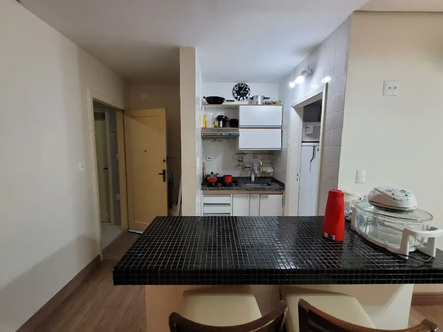 Foto 5 de Apartamento com 1 quarto à venda, 48m2 em Guaruja - SP