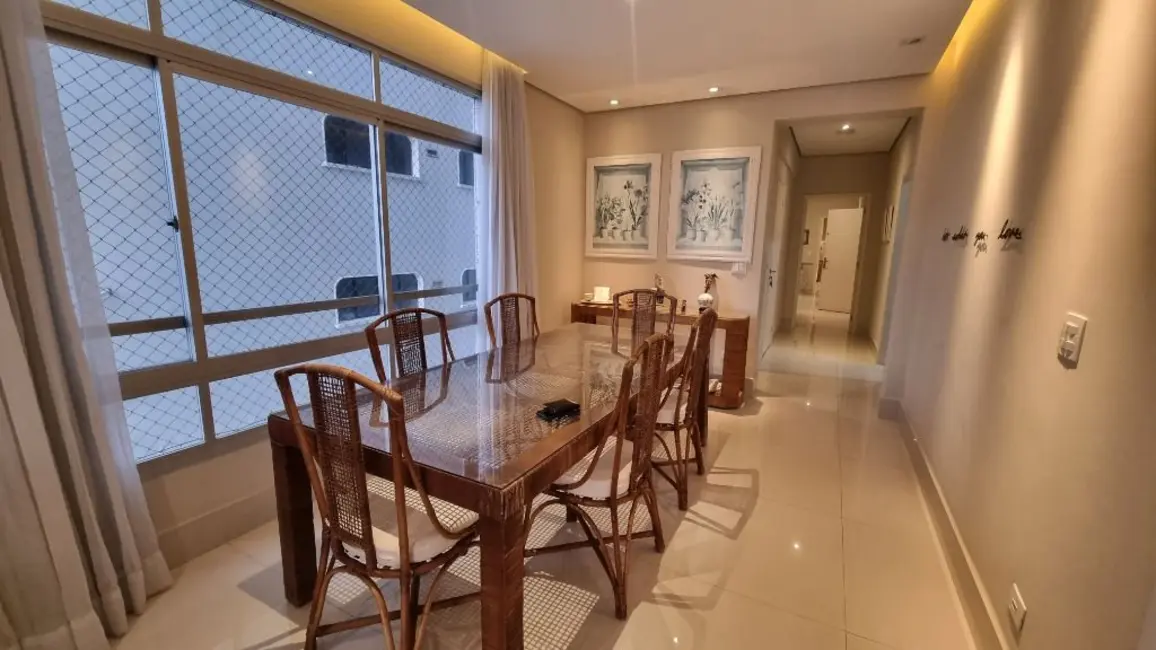 Foto 8 de Apartamento com 3 quartos à venda, 180m2 em Guaruja - SP