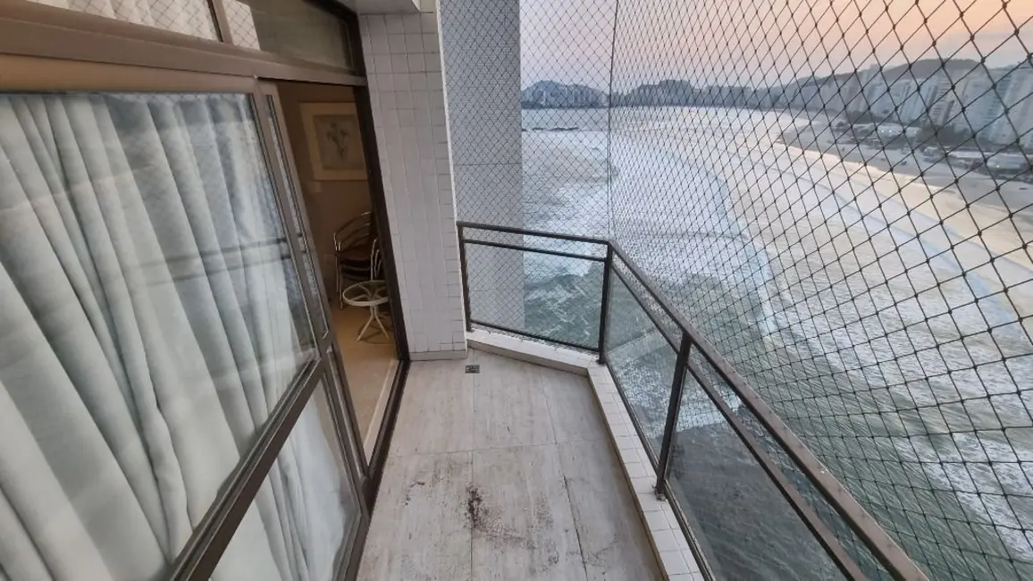 Foto 3 de Apartamento com 3 quartos à venda, 180m2 em Guaruja - SP