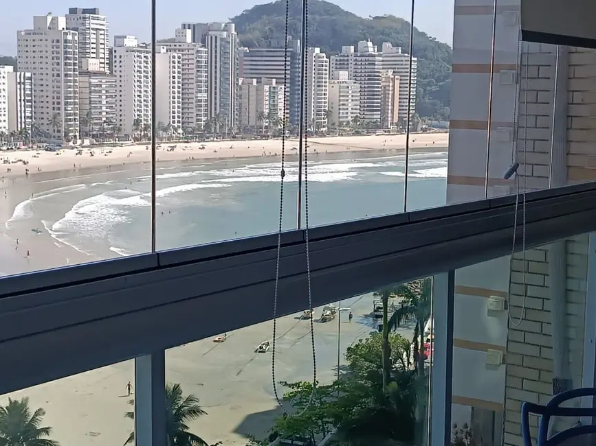 Foto 2 de Apartamento com 3 quartos à venda, 117m2 em Jardim Astúrias, Guaruja - SP