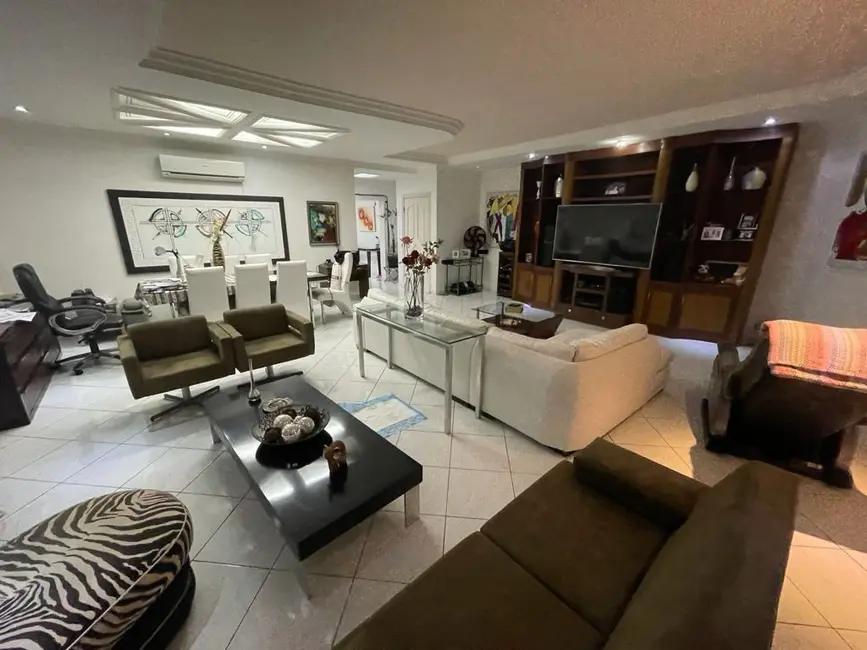 Foto 7 de Apartamento com 3 quartos à venda, 190m2 em Barra Funda, Guaruja - SP