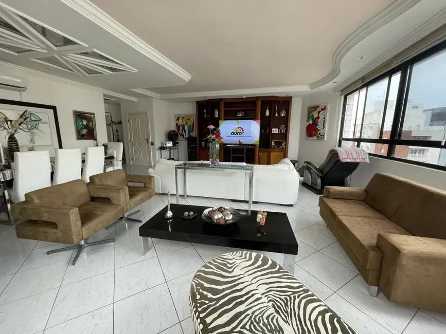 Foto 3 de Apartamento com 3 quartos à venda, 190m2 em Barra Funda, Guaruja - SP