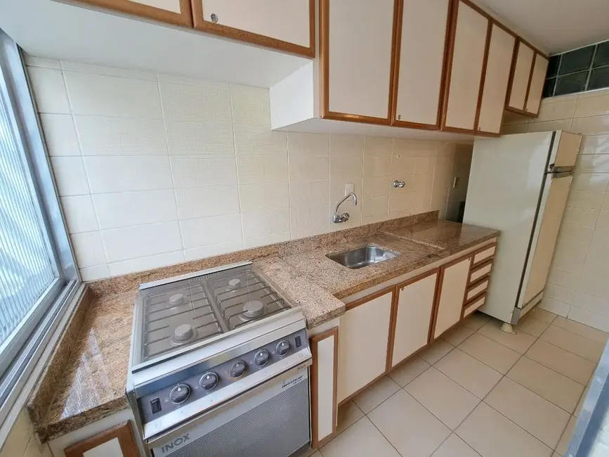 Foto 9 de Apartamento com 2 quartos à venda, 80m2 em Guaruja - SP