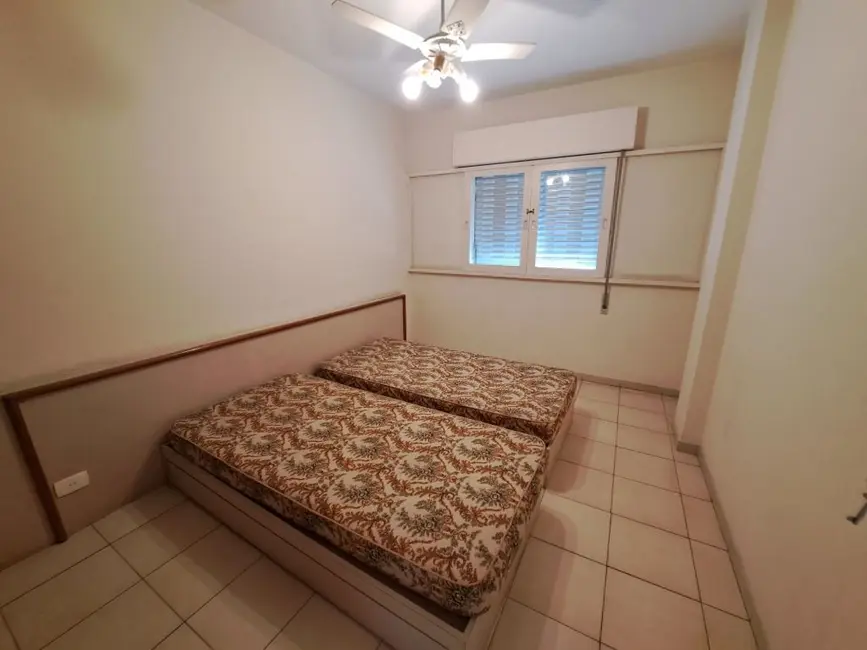 Foto 3 de Apartamento com 2 quartos à venda, 80m2 em Guaruja - SP