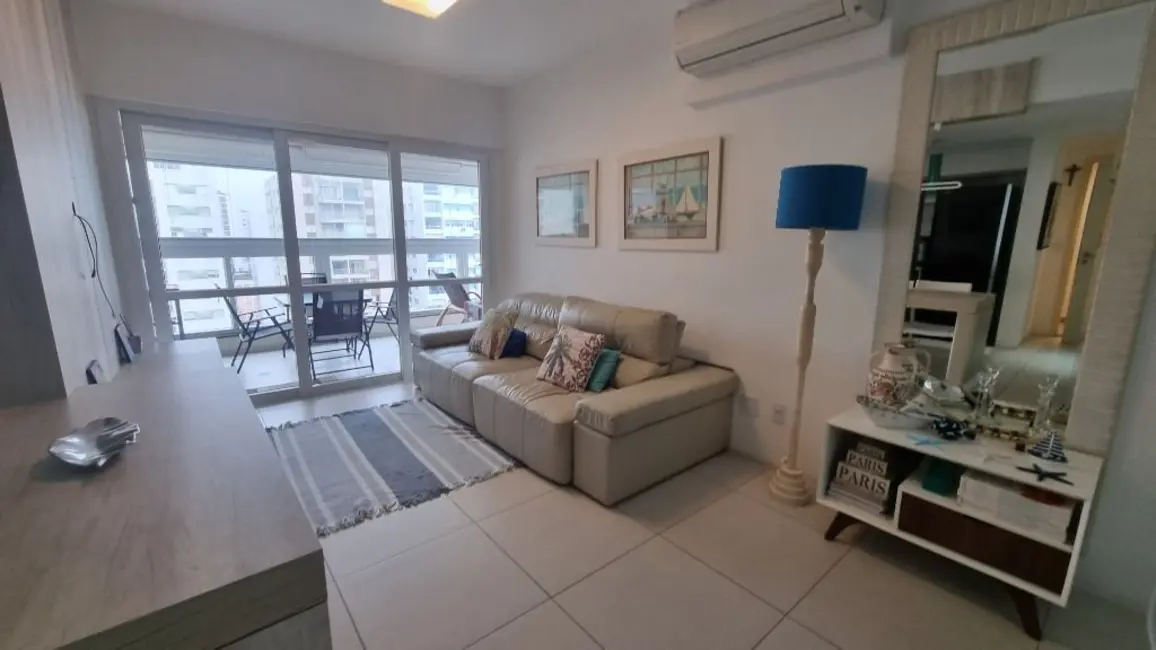 Foto 9 de Apartamento com 3 quartos à venda, 105m2 em Guaruja - SP