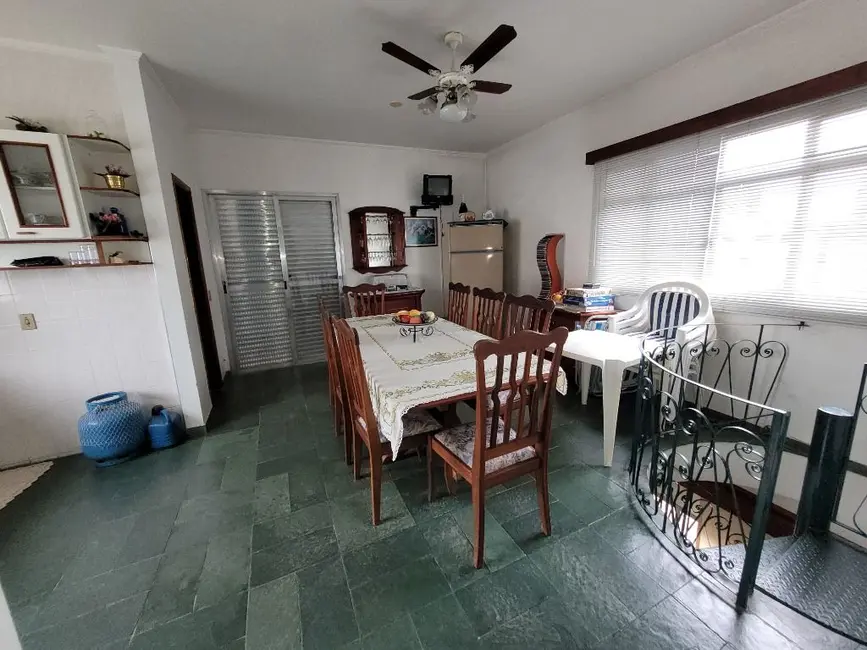 Foto 2 de Cobertura com 3 quartos à venda, 130m2 em Jardim Las Palmas, Guaruja - SP