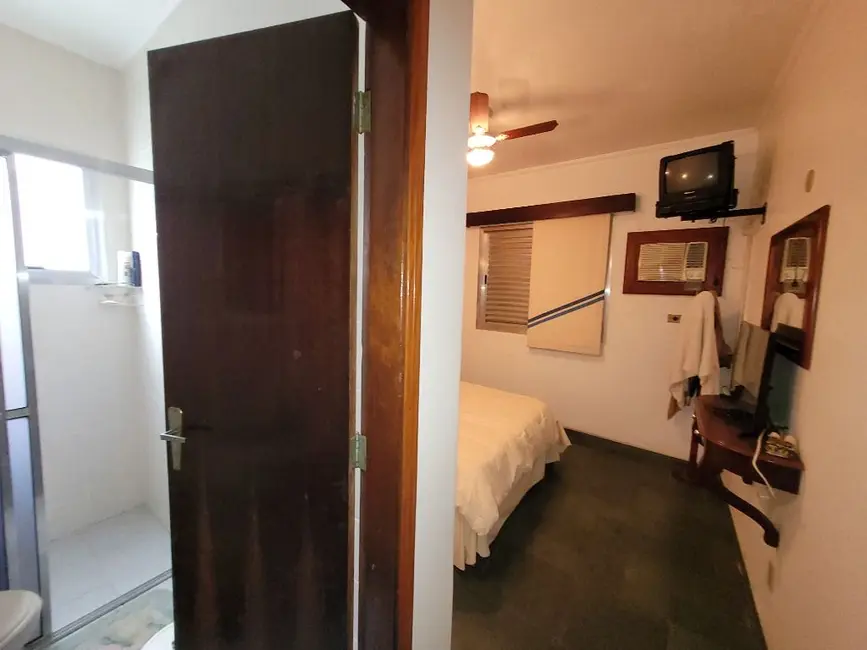 Cobertura com 3 quartos à venda, 130m2 em Jardim Las Palmas, Guaruja - SP - imagem 8 Foto 8 de Cobertura com 3 quartos à venda, 130m2 em Jardim Las Palmas, Guaruja - SP