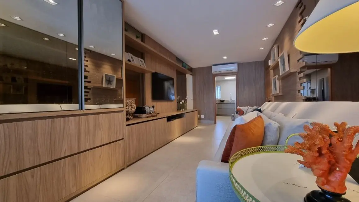 Foto 5 de Apartamento com 3 quartos à venda, 144m2 em Guaruja - SP