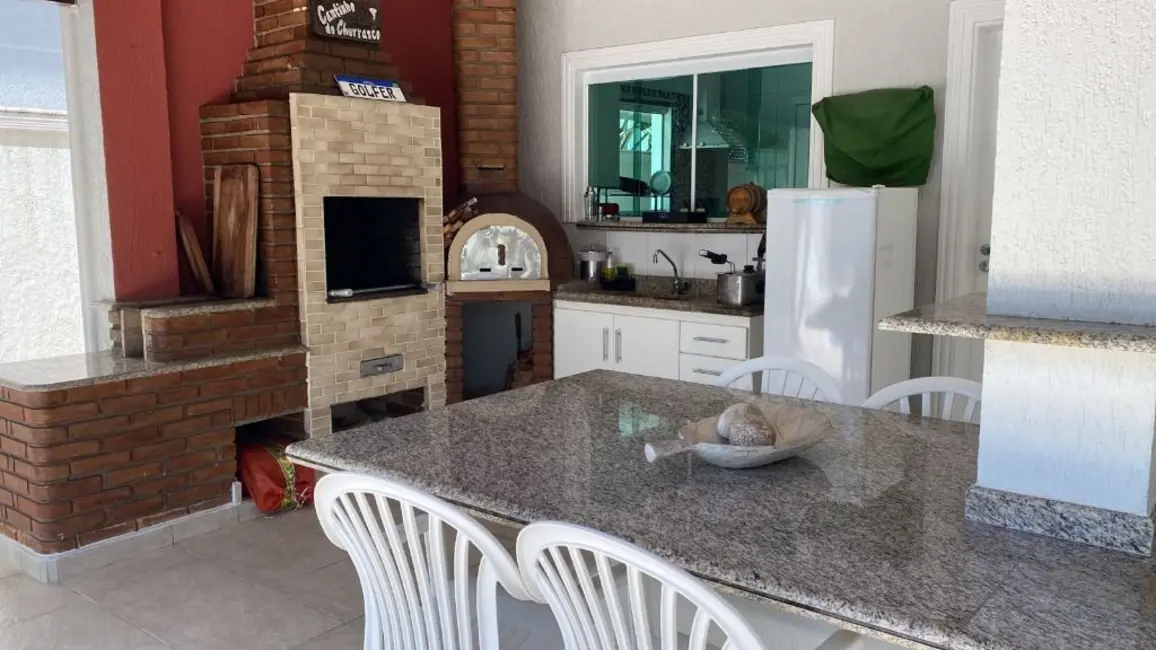 Casa de Condomínio com 5 quartos à venda e para alugar, 500m2 em Balneário Praia do Pernambuco, Guaruja - SP - imagem 8 Foto 8 de Casa de Condomínio com 5 quartos à venda e para alugar, 500m2 em Balneário Praia do Pernambuco, Guaruja - SP