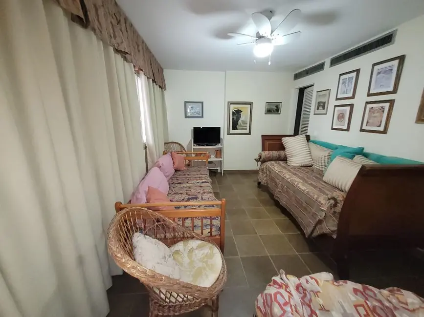 Foto 3 de Apartamento com 2 quartos à venda, 60m2 em Guaruja - SP