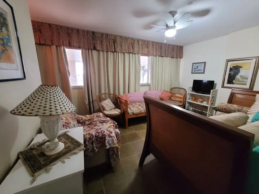 Foto 5 de Apartamento com 2 quartos à venda, 60m2 em Guaruja - SP