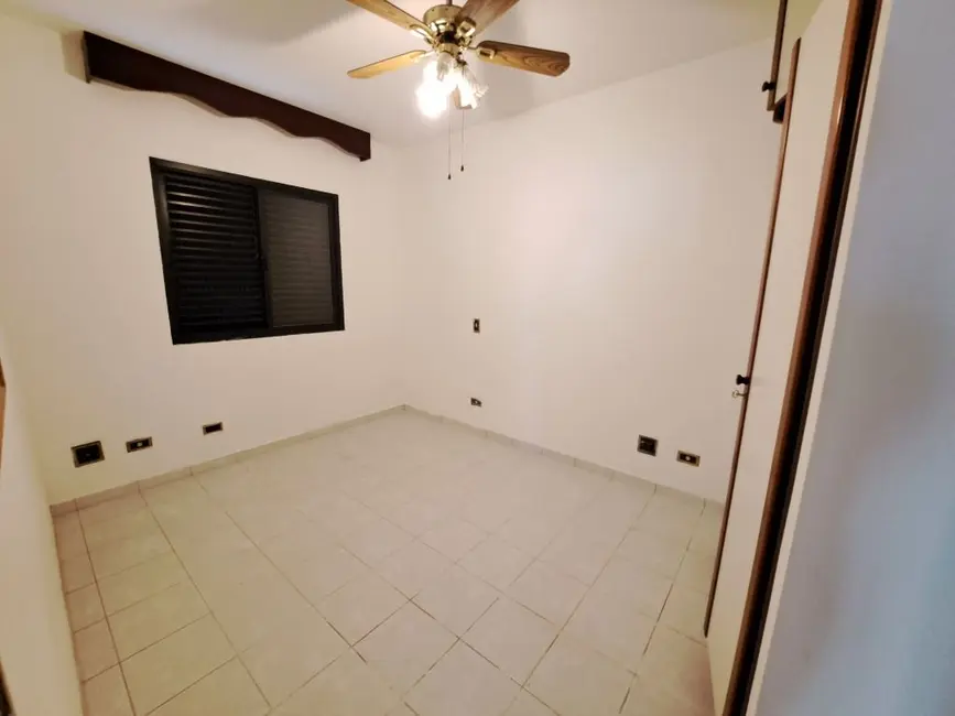 Foto 9 de Apartamento com 2 quartos à venda, 107m2 em Barra Funda, Guaruja - SP