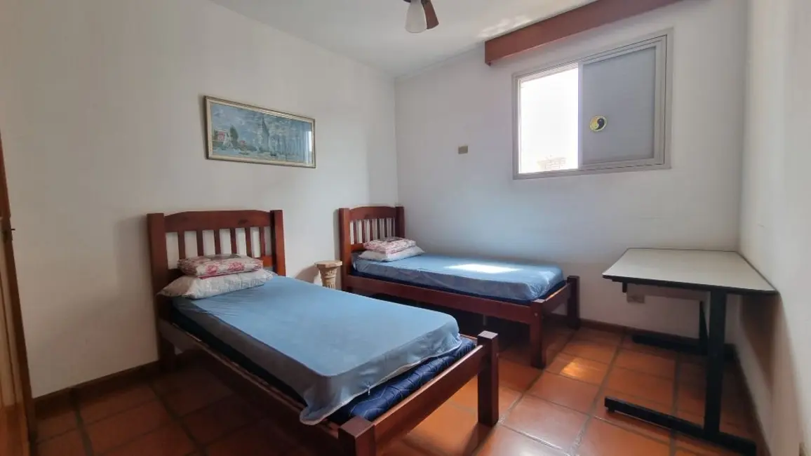 Foto 9 de Apartamento com 3 quartos à venda, 110m2 em Guaruja - SP