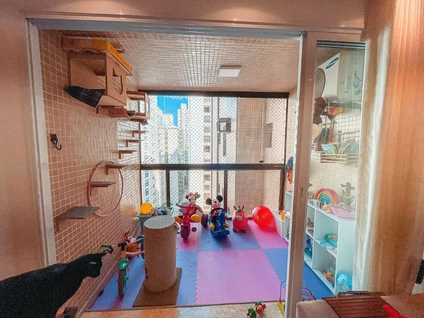 Apartamento com 2 quartos à venda, 92m2 em Barra Funda, Guaruja - SP - imagem 4 Foto 4 de Apartamento com 2 quartos à venda, 92m2 em Barra Funda, Guaruja - SP