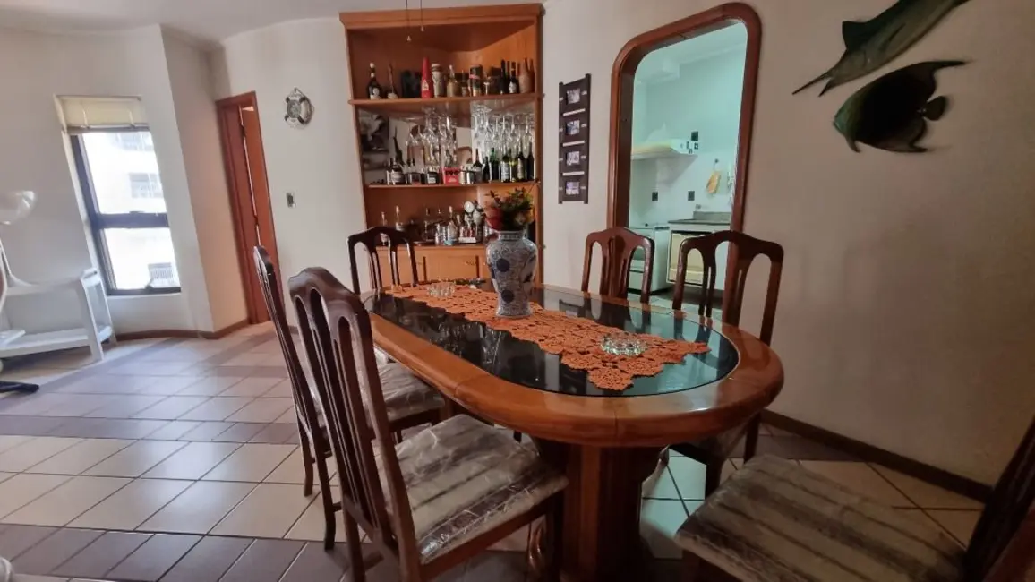 Foto 6 de Apartamento com 3 quartos à venda, 130m2 em Barra Funda, Guaruja - SP