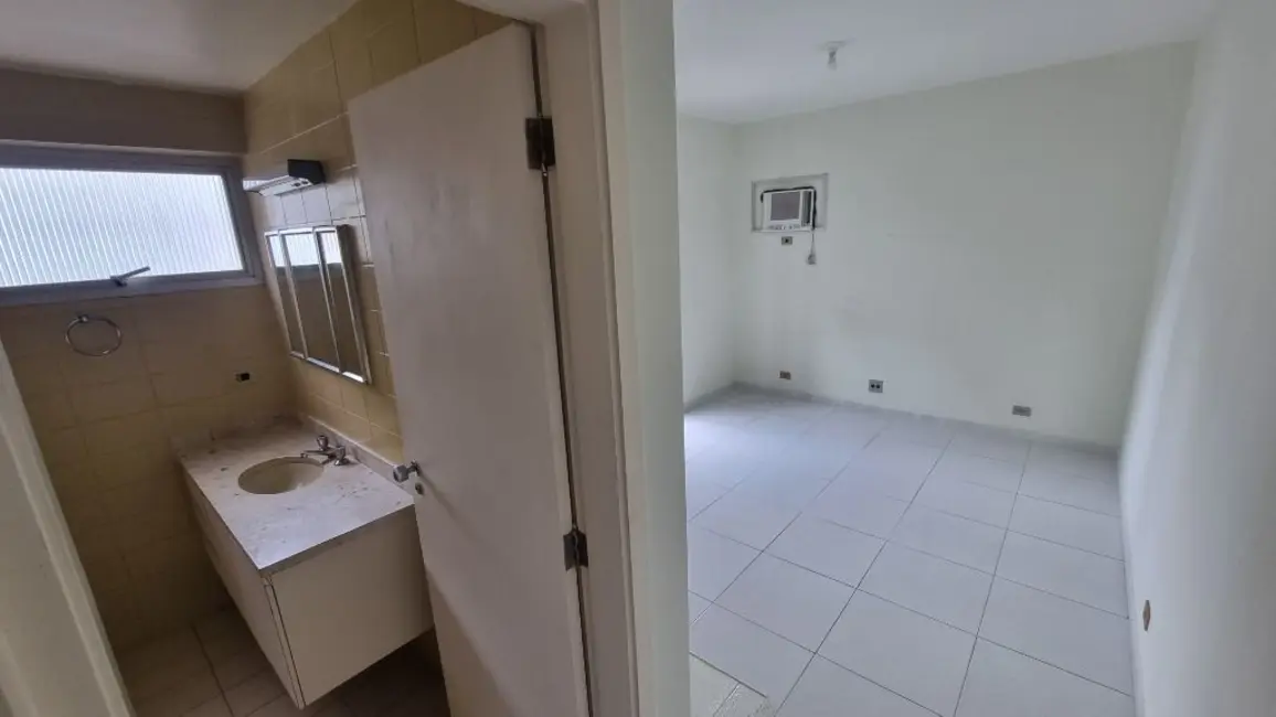 Foto 8 de Apartamento com 3 quartos à venda e para alugar, 115m2 em Guaruja - SP