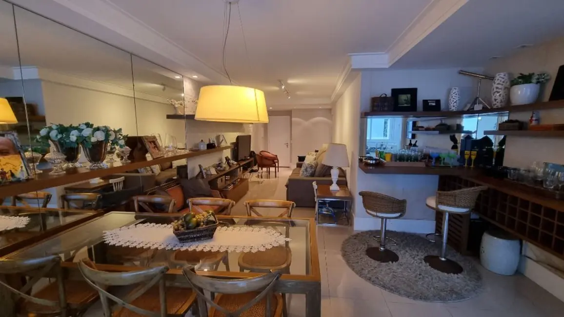 Foto 2 de Apartamento com 3 quartos à venda e para alugar, 215m2 em Barra Funda, Guaruja - SP