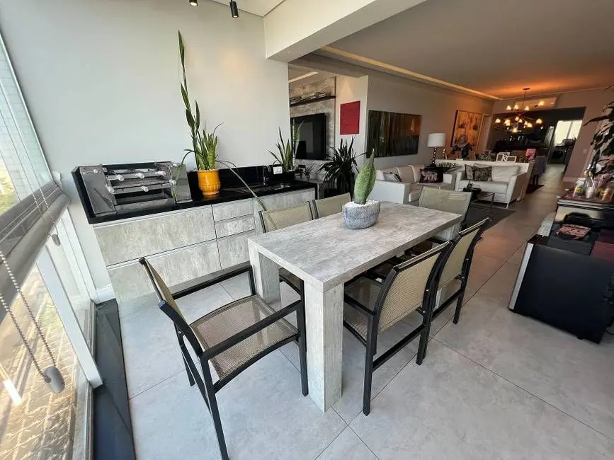 Foto 3 de Apartamento com 3 quartos à venda, 153m2 em Guaruja - SP