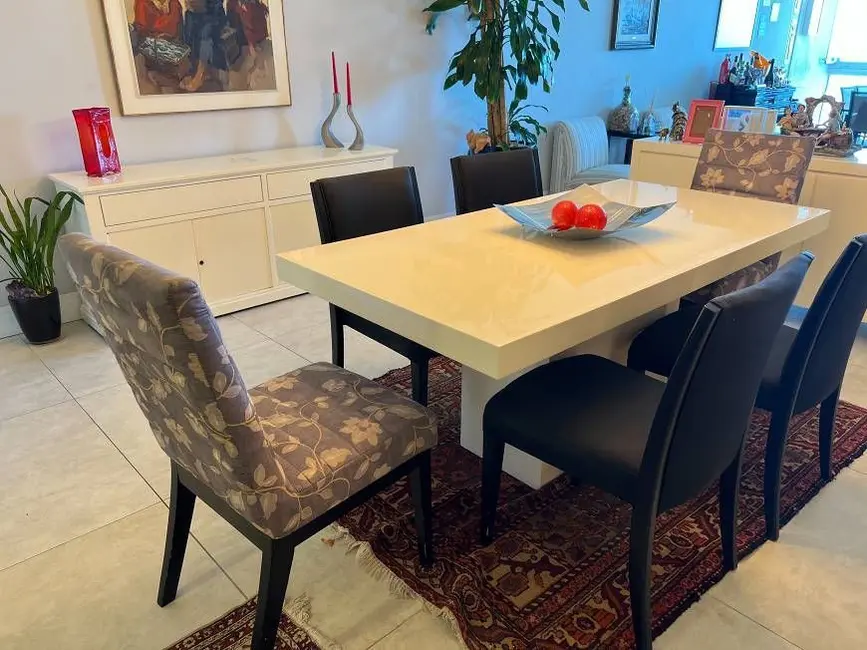 Foto 8 de Apartamento com 3 quartos à venda, 153m2 em Guaruja - SP