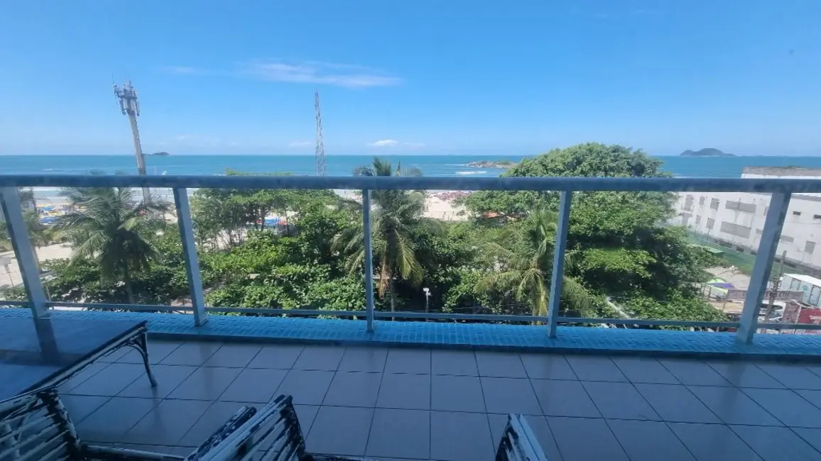 Apartamento com 3 quartos à venda, 194m2 em Guaruja - SP - imagem 1 Foto 1 de Apartamento com 3 quartos à venda, 194m2 em Guaruja - SP