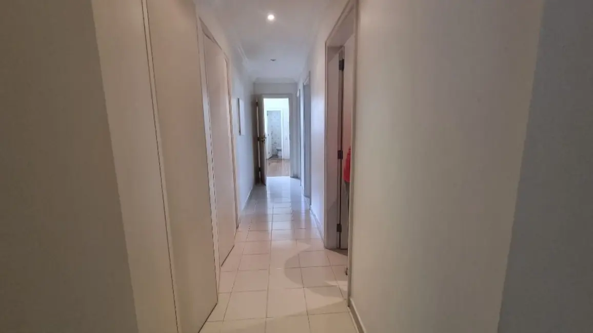 Apartamento com 3 quartos à venda, 194m2 em Guaruja - SP - imagem 8 Foto 8 de Apartamento com 3 quartos à venda, 194m2 em Guaruja - SP