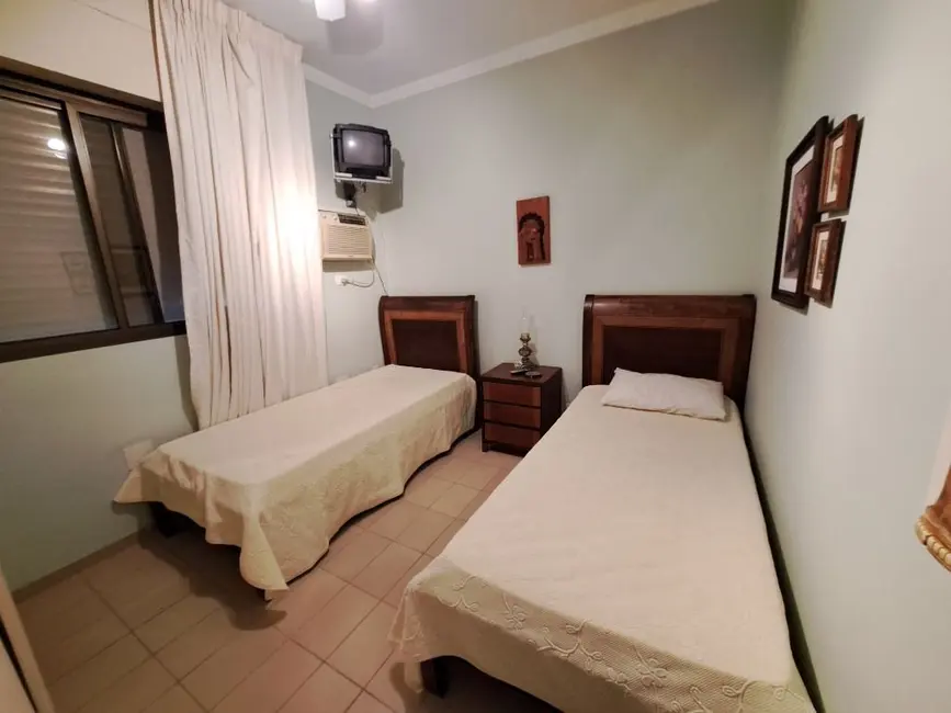 Foto 8 de Apartamento com 2 quartos à venda, 143m2 em Guaruja - SP